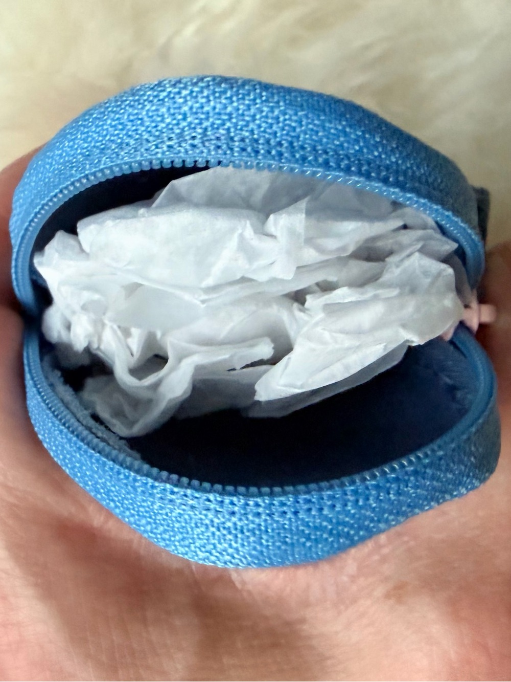 POUCH ONLY Chanel La Crème Main Hand Cream Limited Edition Denim. NEW in Bag/Box - Picture 16 of 16